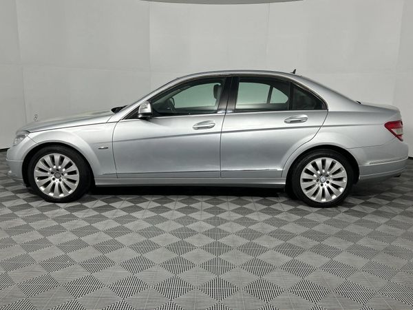2008-Mercedes-Benz-C-Class-C-180K-Elegance-Auto image:19