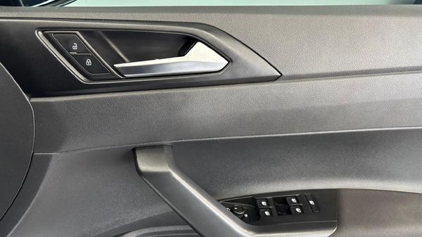 2024-Volkswagen-Polo-10-TSI image:10