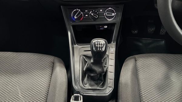 2024-Volkswagen-Polo-10-TSI image:7