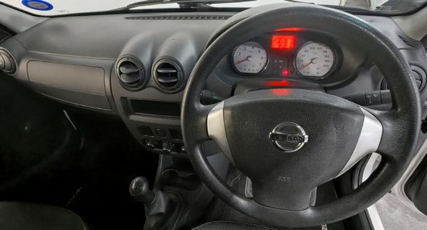 2023-Nissan-NP200-16 image:9