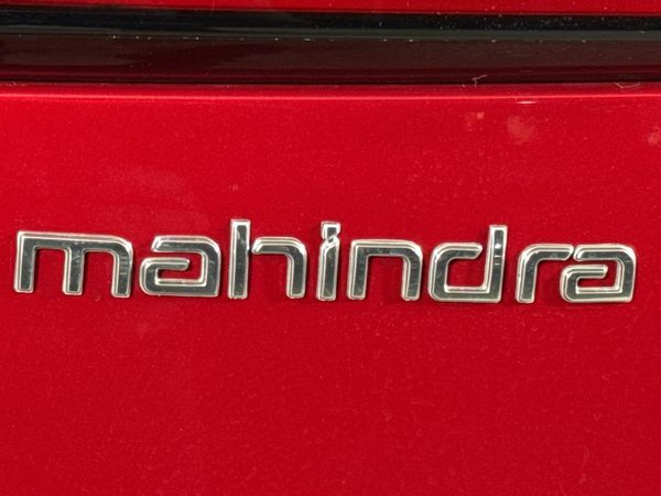 2026-Mahindra-XUV-3XO-12T-AX5-Auto image:11