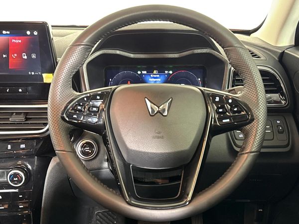 2026-Mahindra-XUV-3XO-12T-AX5-Auto image:12