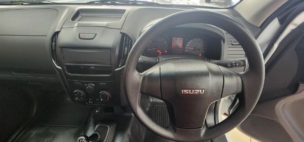 2026-Isuzu-D-Max-250C-Single-Cab image:12