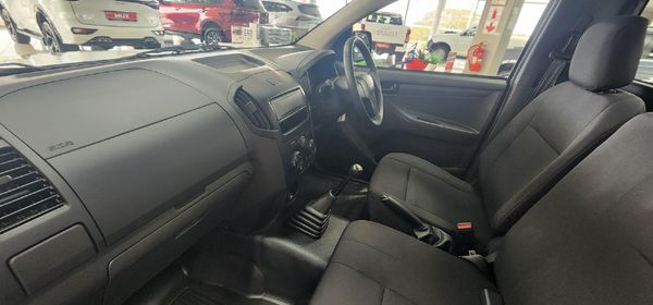 2026-Isuzu-D-Max-250C-Single-Cab image:16