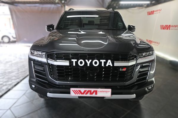 2026-Toyota-Land-Cruiser-300-V6-33D-GR-S image:1