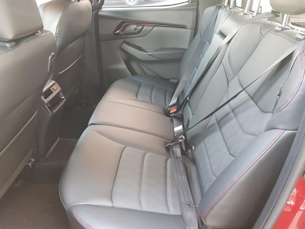2026-Isuzu-D-Max-19-DDI-HR-X-Rider-Auto-Double-Cab image:11