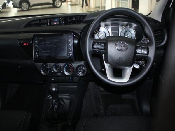 2026-Toyota-Hilux-24-GD-6-Raider-4x4-Double-Cab image:4