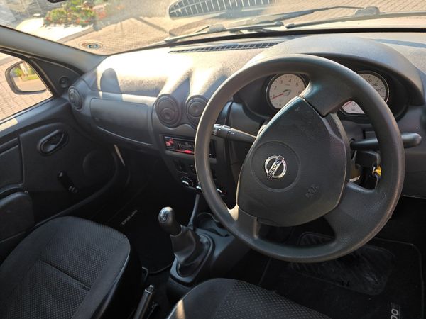 2016-Nissan-NP200-16-AC-Safety-Pack image:12