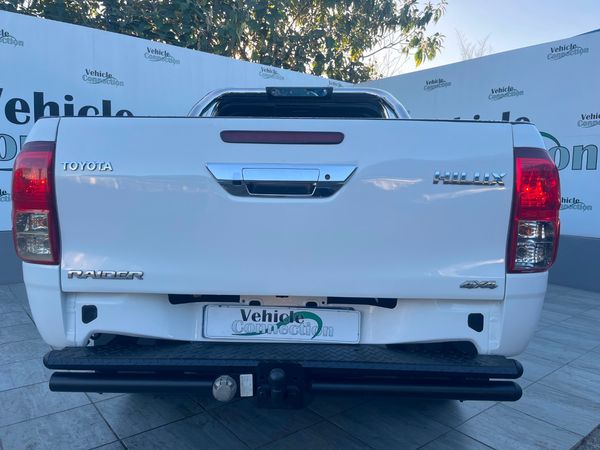 2020-Toyota-Hilux-28-GD-6-Raider-4x4-Extended-Cab image:4