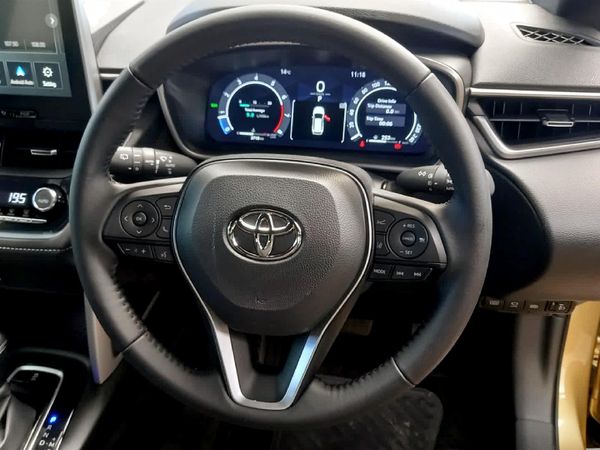 2026-Toyota-Corolla-Cross-18-XR image:7