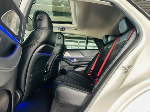 2021-Mercedes-AMG-GLE-63-S-AMG-Coupe-4Matic image:5