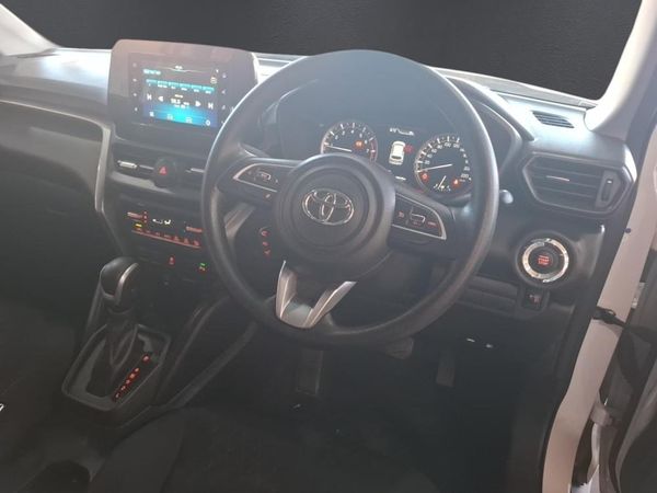 2025-Toyota-Urban-Cruiser-15-XR-Auto image:7