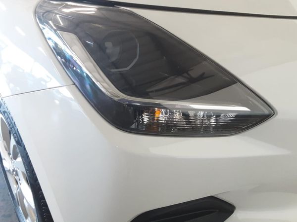 2025-Suzuki-Swift-12-GL-Auto image:12