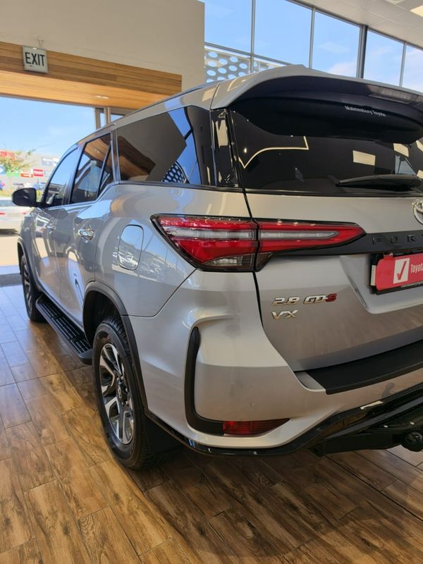 2023-Toyota-Fortuner-28-GD-6-VX-Auto image:3