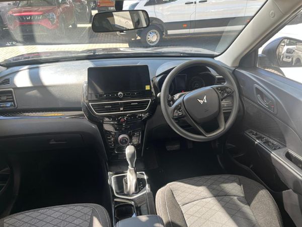 2026-Mahindra-XUV-3XO-12T-MX3-Auto image:9