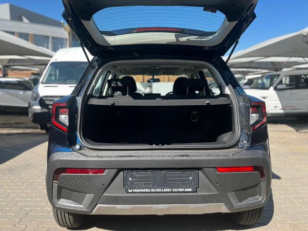2026-Mahindra-XUV-3XO-12T-MX3-Auto image:5