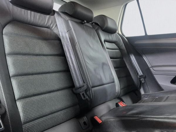 2018-Volkswagen-Golf-VII-10-TSI-Comfortline image:11