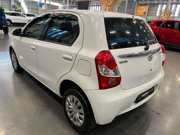 2016-Toyota-Etios-15-XS-5-dr image:4