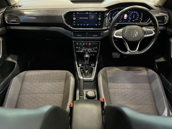 2022-Volkswagen-T-Cross-15-TSI-R-Line-Auto image:10