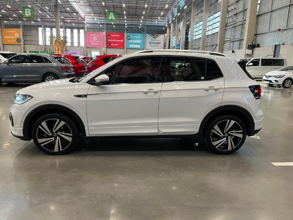 2022-Volkswagen-T-Cross-15-TSI-R-Line-Auto image:3