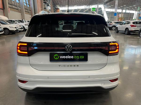 2022-Volkswagen-T-Cross-15-TSI-R-Line-Auto image:5