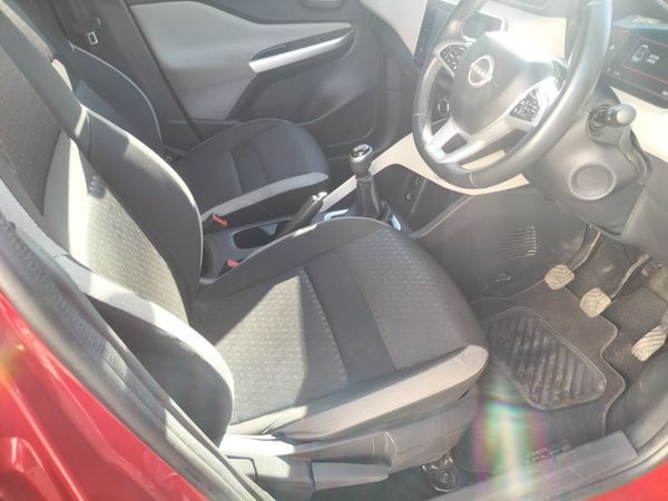 2023-Nissan-Magnite-10-Turbo-Acenta-Kuro image:6
