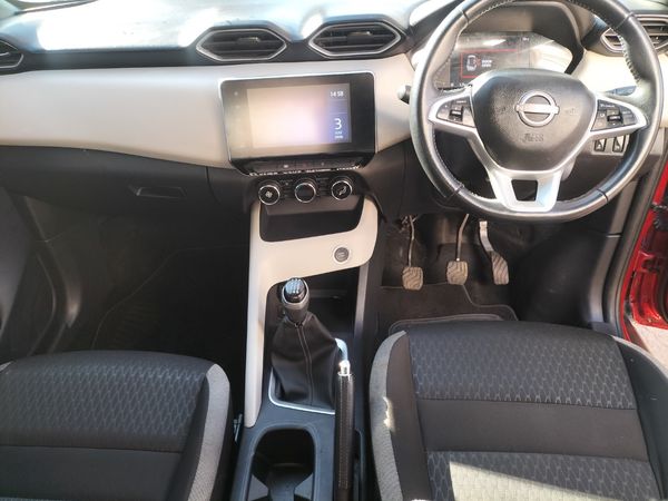 2023-Nissan-Magnite-10-Turbo-Acenta-Kuro image:8