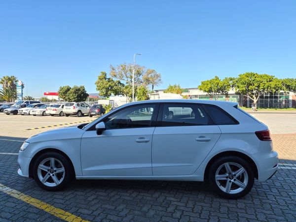 2019-Audi-A3-Sportback-10-TFSI-Auto-30-TFSI image:3