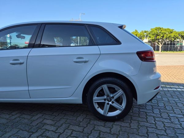 2019-Audi-A3-Sportback-10-TFSI-Auto-30-TFSI image:5