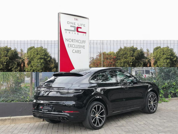 2022-Porsche-Cayenne-Coupe image:2