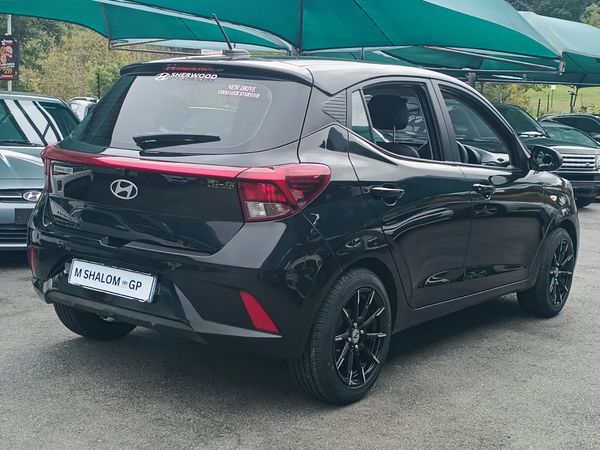 2025-Hyundai-Grand-i10-10-Fluid image:4