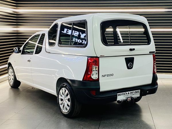 2022-Nissan-NP200-16 image:6