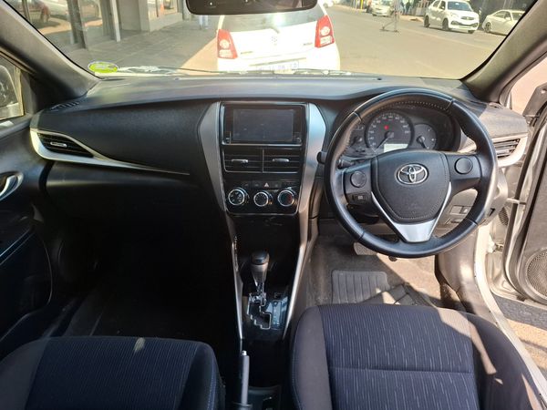 2019-Toyota-Yaris-15-XS-Auto-5-dr image:11