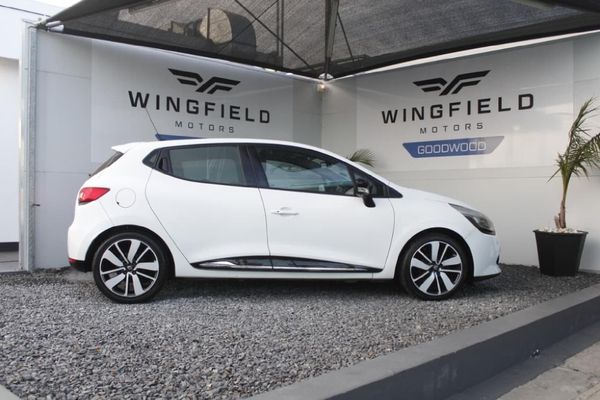 2013-Renault-Clio-IV-900T-Dynamique-5-dr-66kW image:2