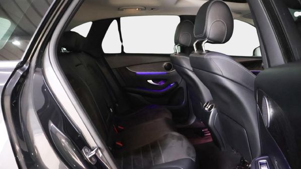 2020-Mercedes-Benz-GLC-300d-4Matic image:20