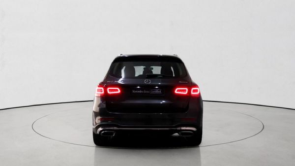 2020-Mercedes-Benz-GLC-300d-4Matic image:5