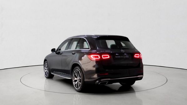 2020-Mercedes-Benz-GLC-300d-4Matic image:6