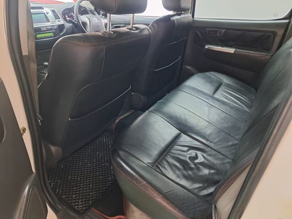 2013-Toyota-Hilux-30-D-4D-Raider-4x4-Auto-Double-Cab image:8