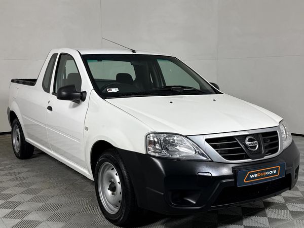 2022-Nissan-NP200-16-AC-Safety-Pack image:12