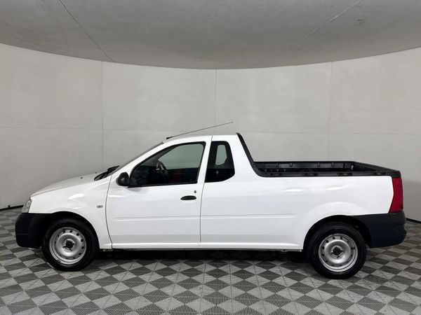 2022-Nissan-NP200-16-AC-Safety-Pack image:15