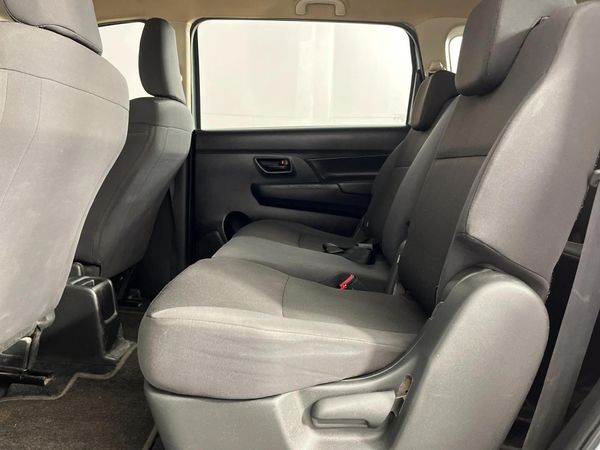 2024-Suzuki-Ertiga-15-GA image:3