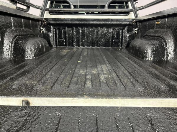 2022-Toyota-Hilux-28-GD-6-Raised-Body-Legend-Auto-Extended-Cab image:6