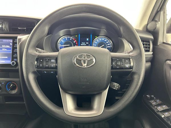 2023-Toyota-Fortuner-24-GD-6-Raised-Body-Auto image:12