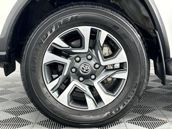 2023-Toyota-Fortuner-24-GD-6-Raised-Body-Auto image:4