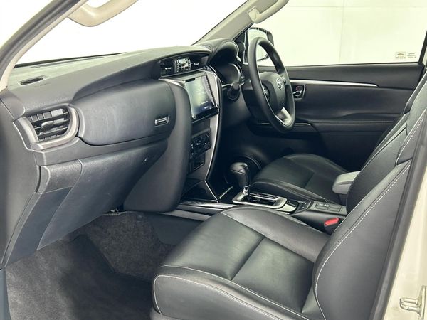 2023-Toyota-Fortuner-24-GD-6-Raised-Body-Auto image:8