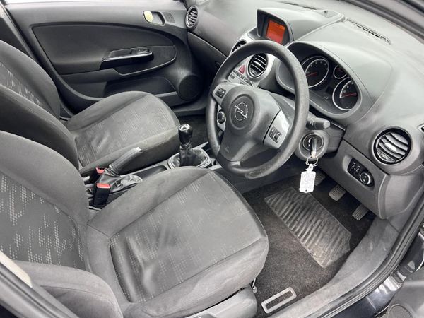 2014-Opel-Corsa-14T-Enjoy-5-dr image:14
