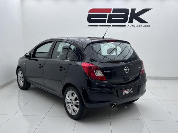 2014-Opel-Corsa-14T-Enjoy-5-dr image:3