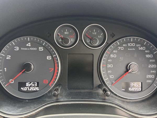 2011-Audi-A3-3-dr-18T-Ambition-Auto image:9