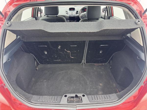 2010-Ford-Fiesta-14i-Ambiente-5-dr image:12