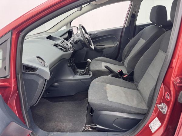 2010-Ford-Fiesta-14i-Ambiente-5-dr image:6